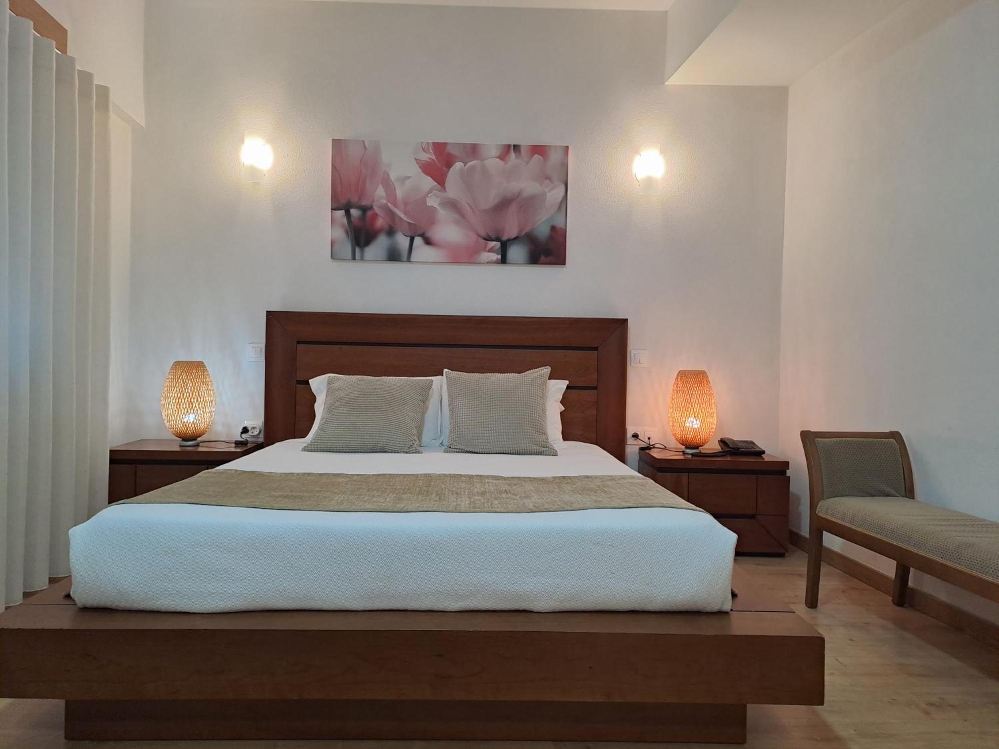 Hotel Square Sertã Eksteriør billede